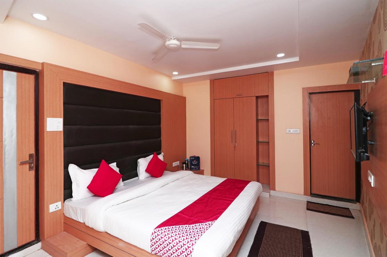 Capital O Hotel Sapphire Inn Gorakhpur Eksteriør bilde