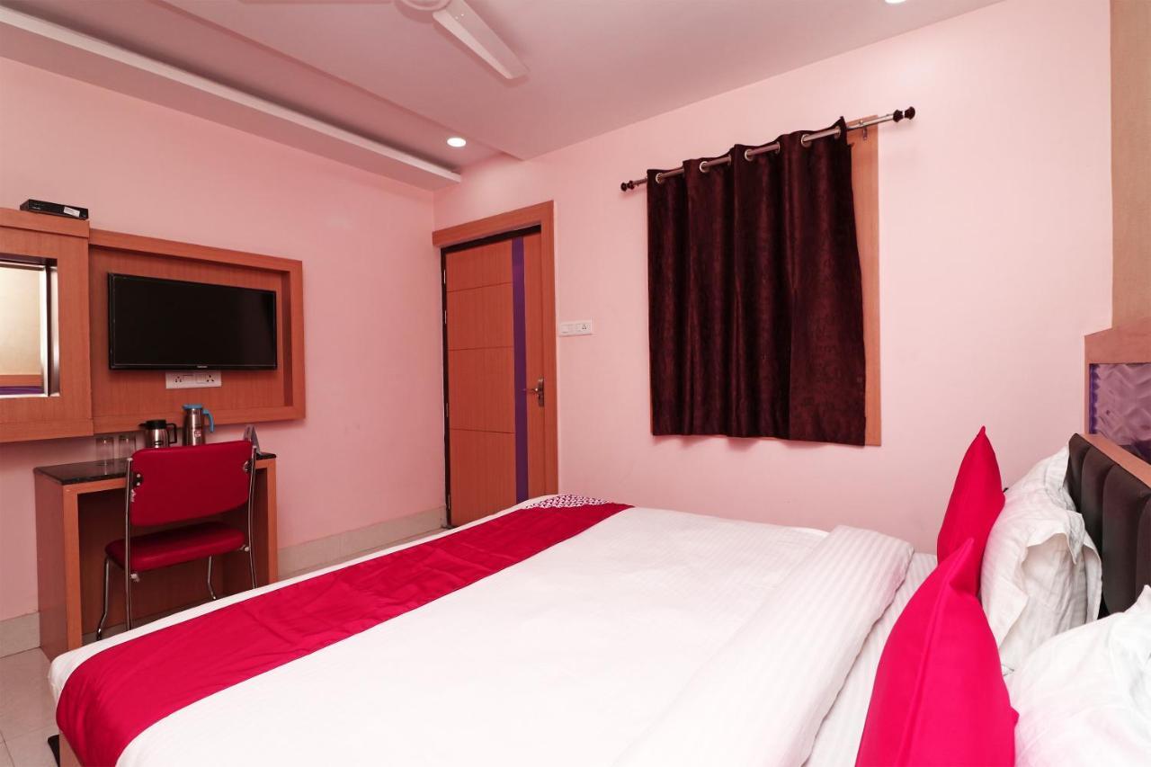 Capital O Hotel Sapphire Inn Gorakhpur Eksteriør bilde